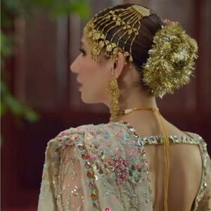 MAHIRA KHAN JEWELRY POWER OFFICIAL PAKISTANI LUXURY DESIGNER PASA JHUMAR